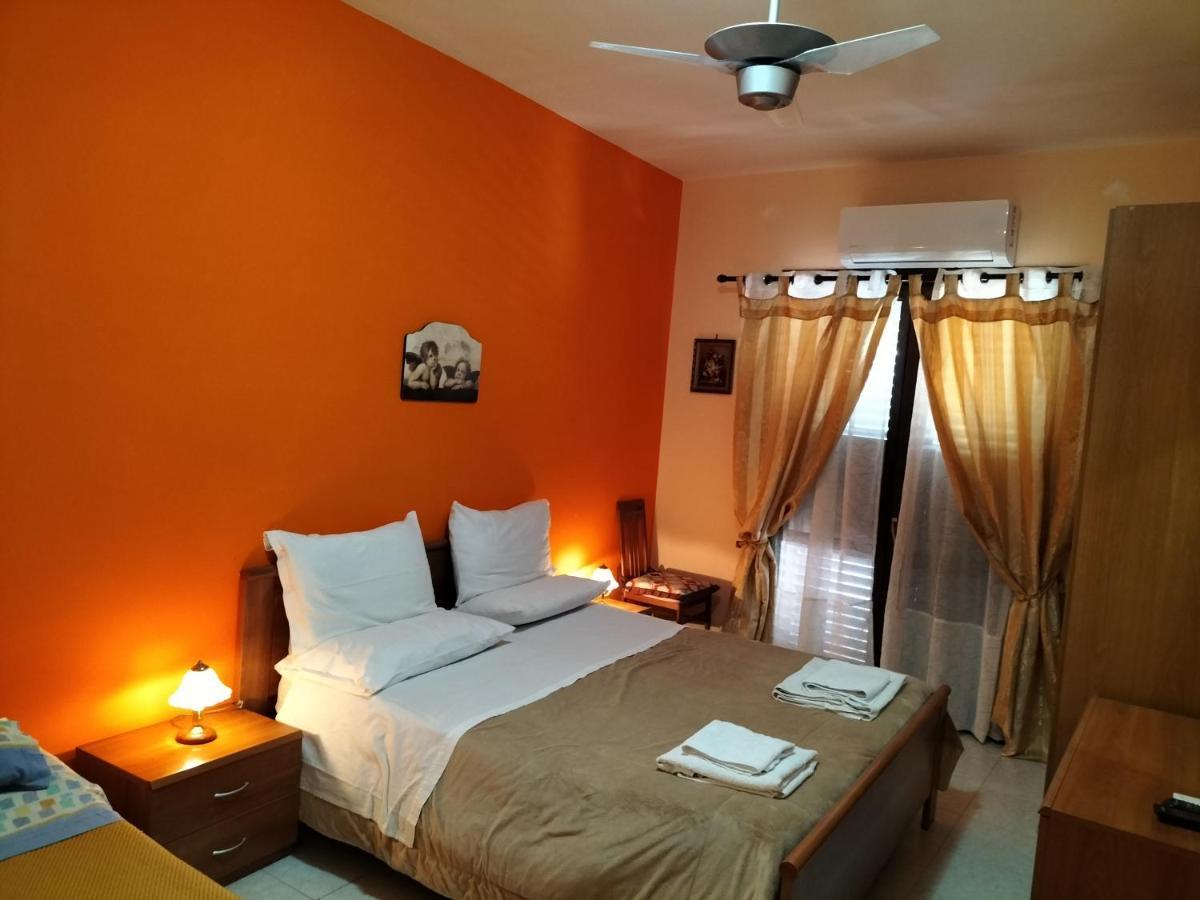 Casa Vacanza Da Rosa Letojanni Exterior foto